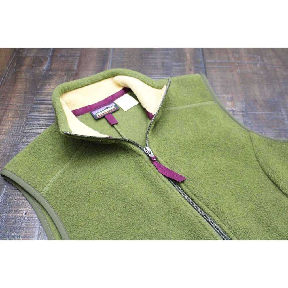 Patagonia Vest Womens Large Green Synchilla Fleece Full Zip Lightweight Vintage